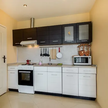 Victoria Apartment